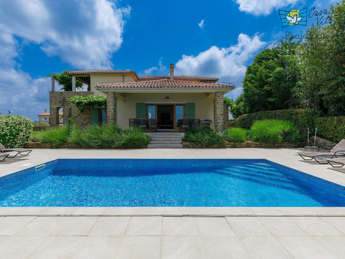 ISTRA, BUJE, Lussuosa casa mediterranea con un ampio giardino