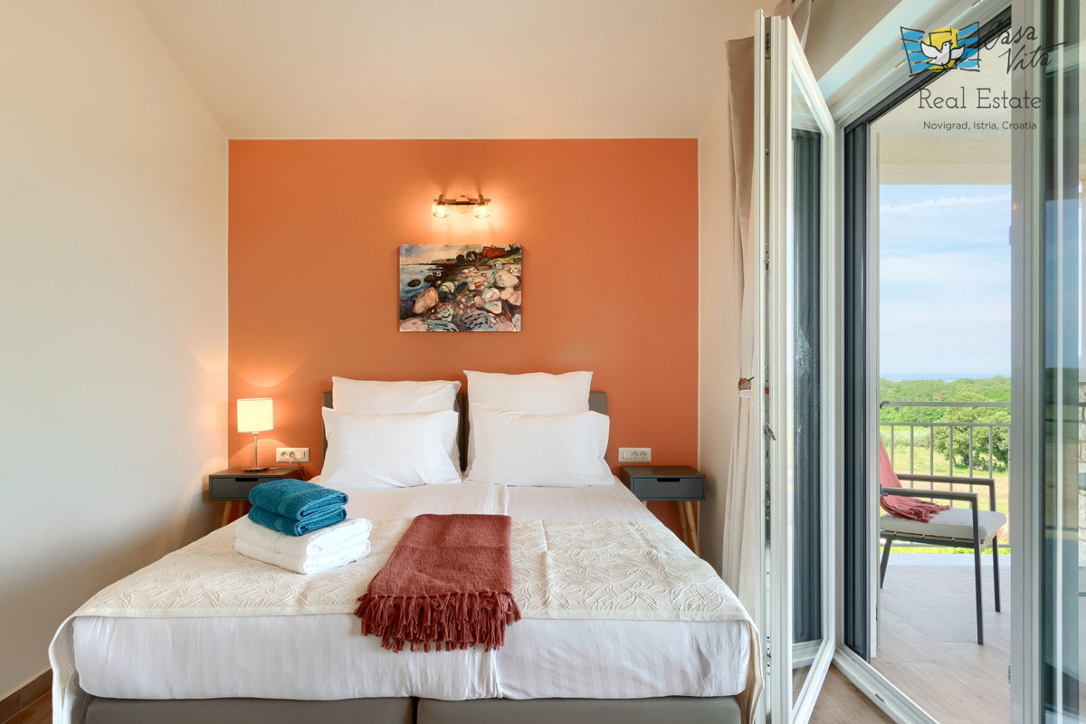 ISTRA, NOVIGRAD - Casa mediterranea con splendida vista mare!