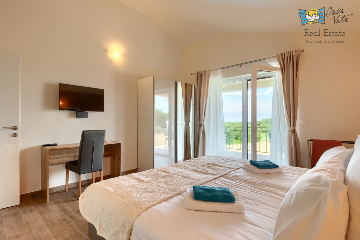 ISTRA, NOVIGRAD - Casa mediterranea con splendida vista mare!