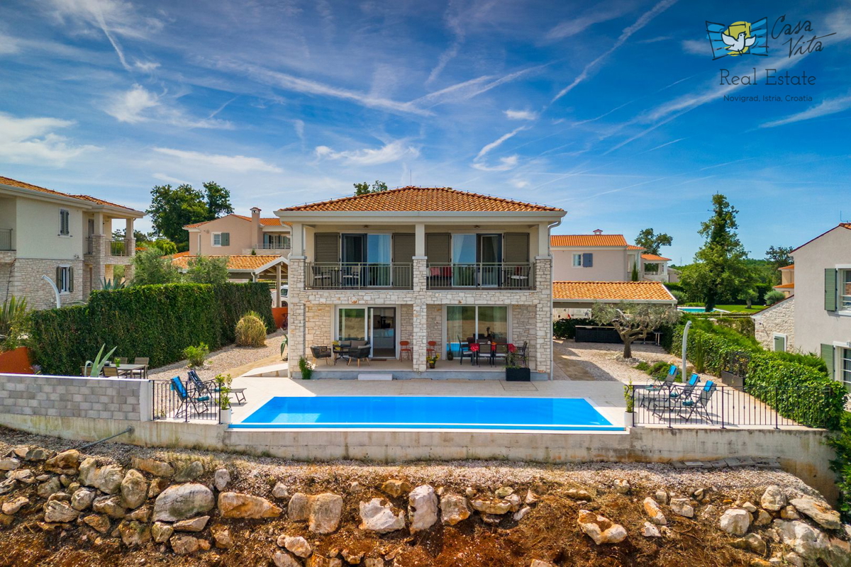 ISTRA, NOVIGRAD - Casa mediterranea con splendida vista mare!