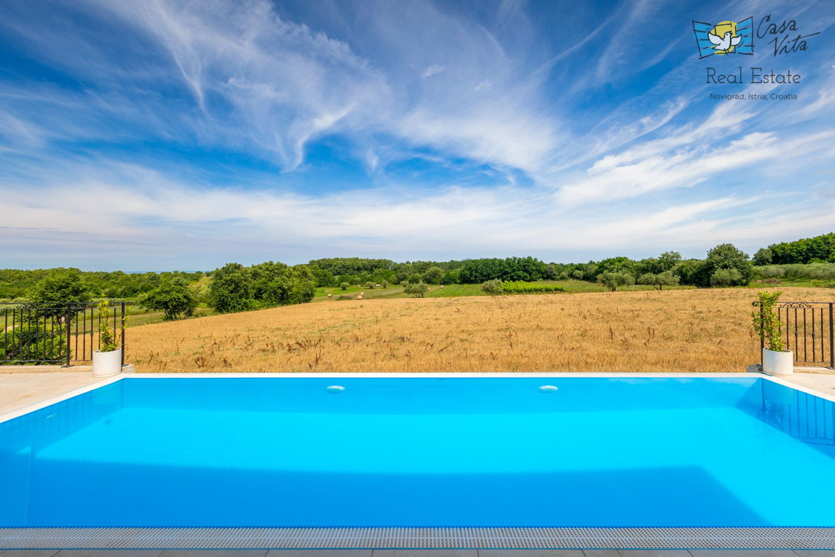 ISTRA, NOVIGRAD - Casa mediterranea con splendida vista mare!