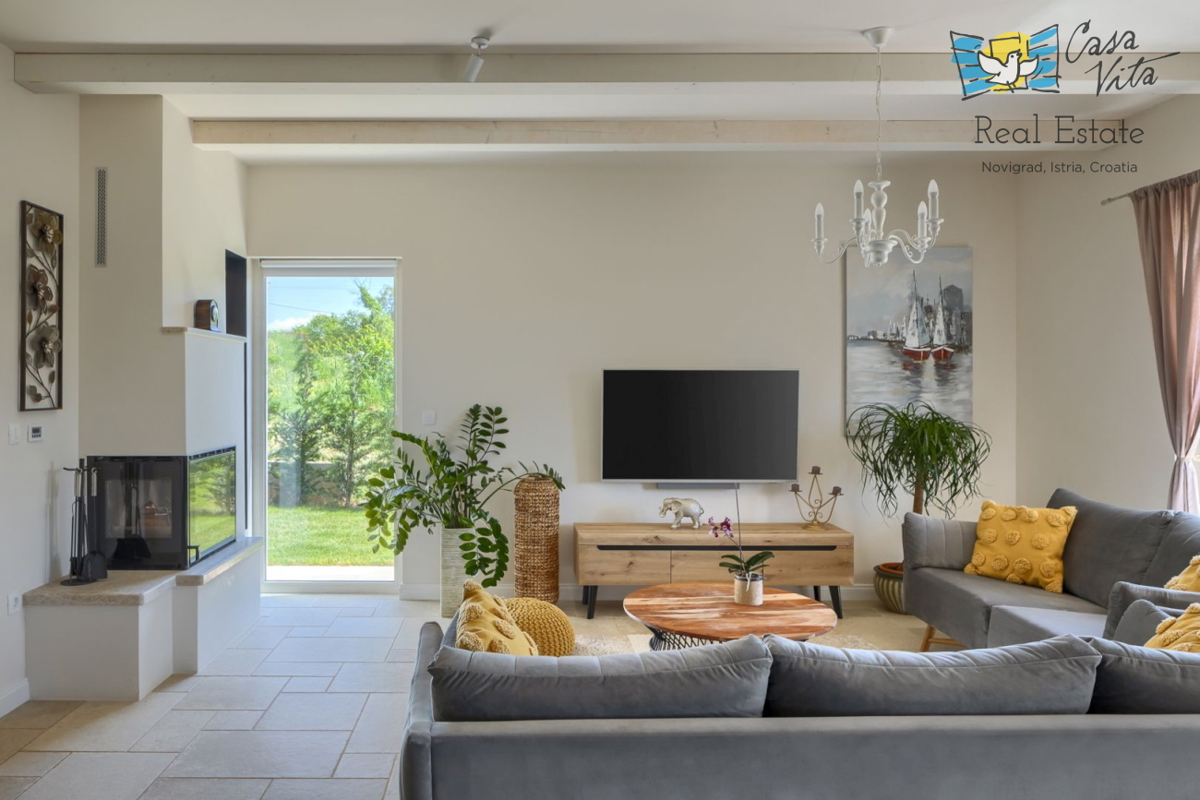 Una bellissima villa in pietra vicino alla città di Parenzo!