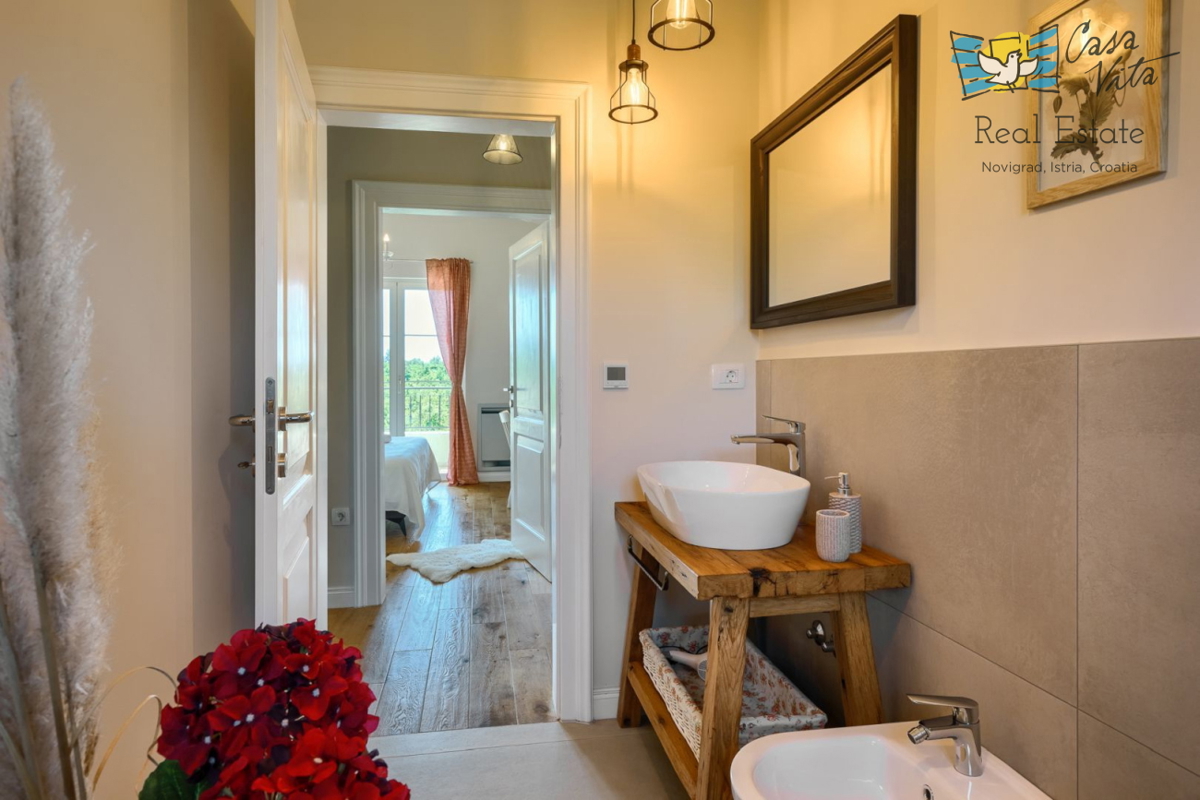 Una bellissima villa in pietra vicino alla città di Parenzo!