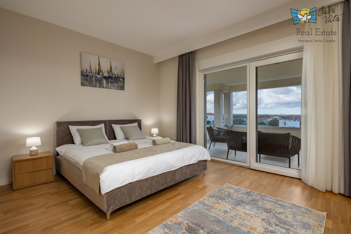 ISTRA, POREČ - Lussuosa villa con piscina e garage a 1 km dal mare!