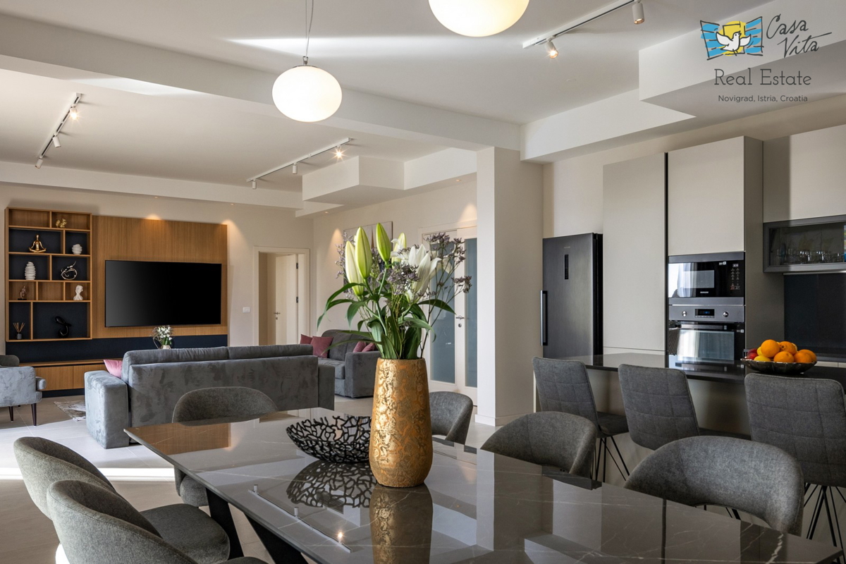 ISTRA, POREČ - Lussuosa villa con piscina e garage a 1 km dal mare!