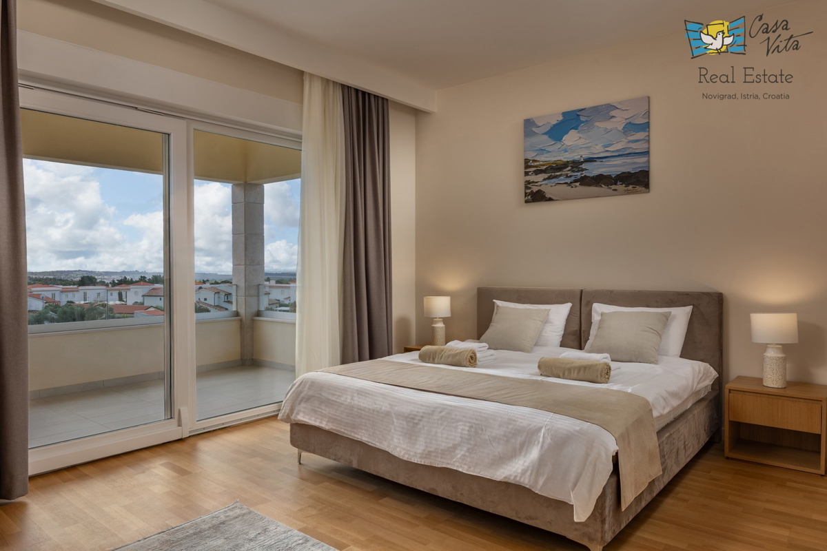 ISTRA, POREČ - Lussuosa villa con piscina e garage a 1 km dal mare!