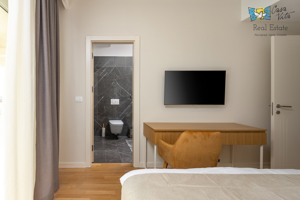 ISTRA, POREČ - Lussuosa villa con piscina e garage a 1 km dal mare!