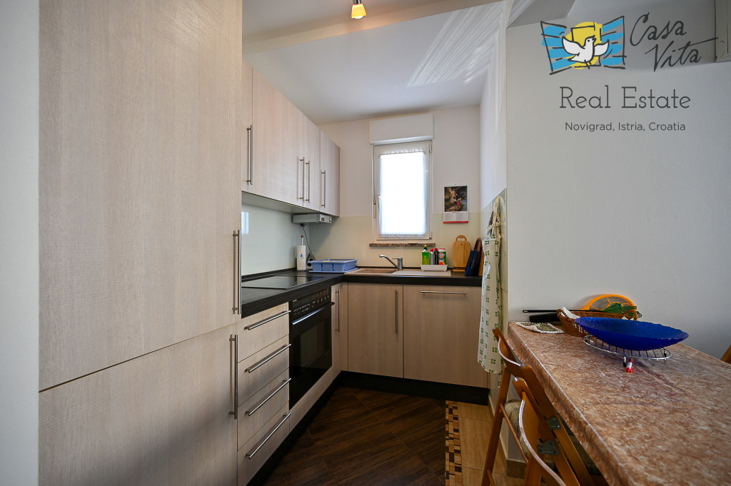 ISTRA, NOVIGRAD - Casa a schiera a 1500 m dal mare e dal centro città!