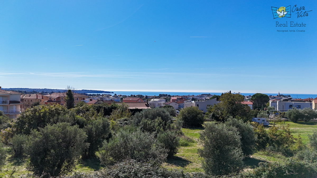 ISTRA, NOVIGRAD - Casa a schiera a 1500 m dal mare e dal centro città!