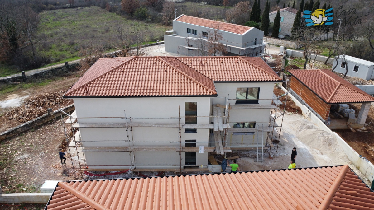 Nuova casa con piscina in Istria