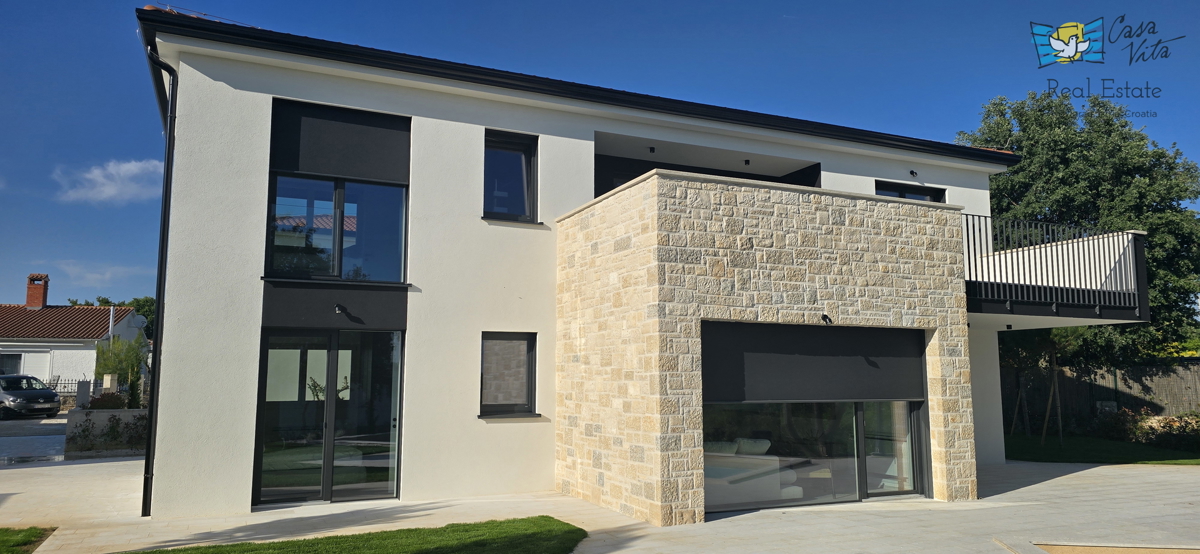 Nuova casa con piscina in Istria