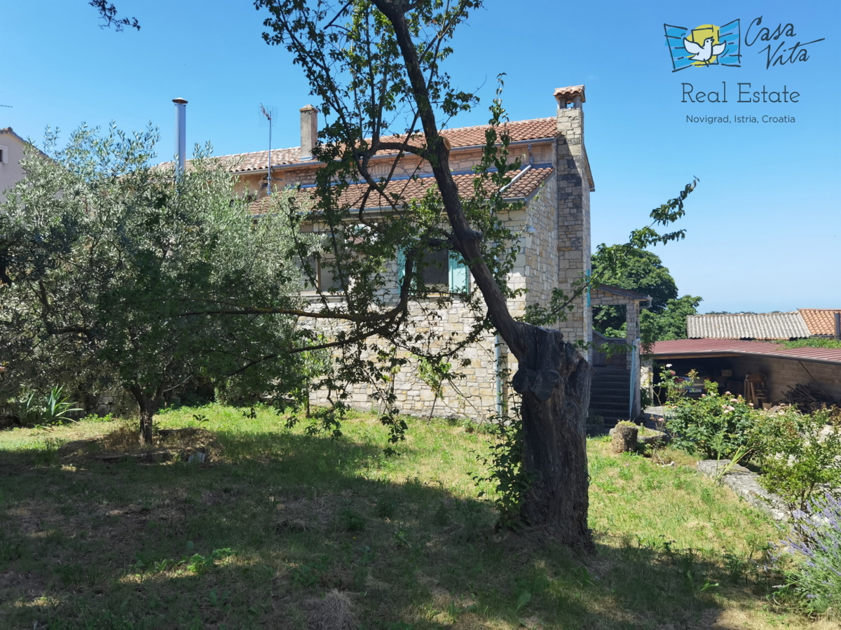 Casa in pietra d'Istria con ampio giardino!