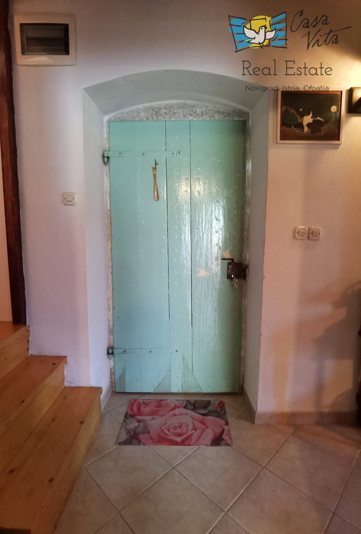 Casa in pietra d'Istria con ampio giardino!