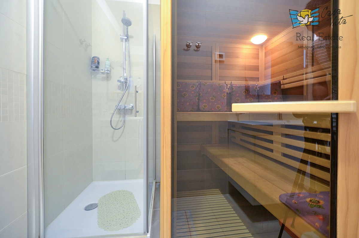 ISTRA, NOVIGRAD - Bellissima e spaziosa casa con piscina a 3 km dal mare!