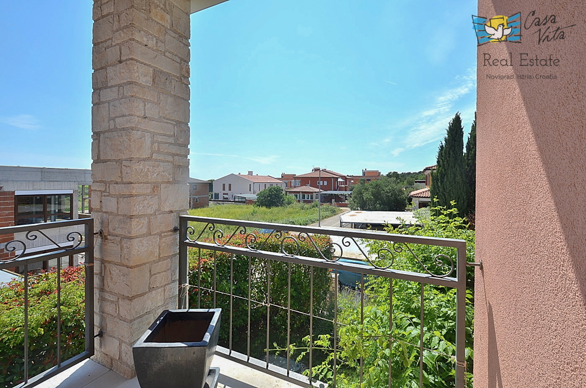 ISTRA, NOVIGRAD - Bellissima e spaziosa casa con piscina a 3 km dal mare!