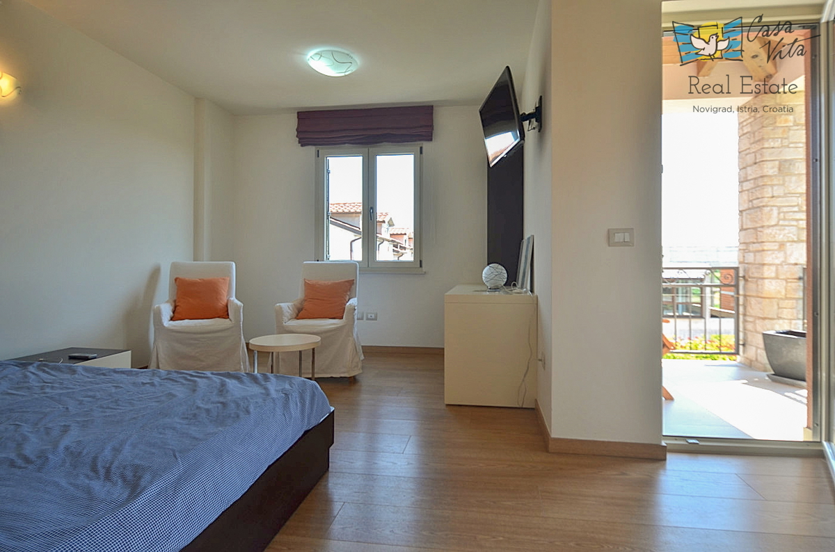 ISTRA, NOVIGRAD - Bellissima e spaziosa casa con piscina a 3 km dal mare!
