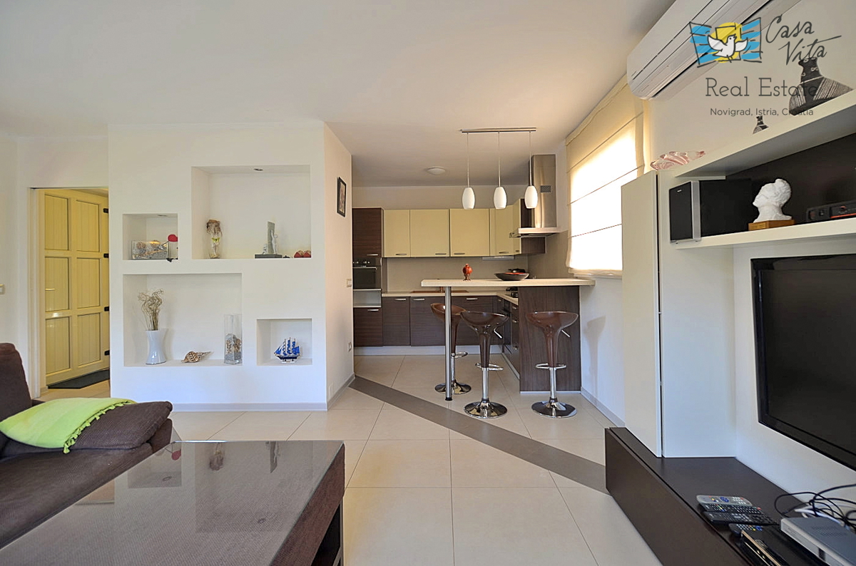 ISTRA, NOVIGRAD - Bellissima e spaziosa casa con piscina a 3 km dal mare!