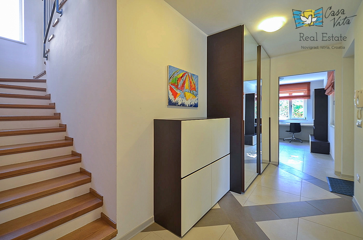 ISTRA, NOVIGRAD - Bellissima e spaziosa casa con piscina a 3 km dal mare!