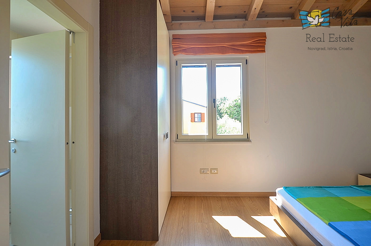 ISTRA, NOVIGRAD - Bellissima e spaziosa casa con piscina a 3 km dal mare!