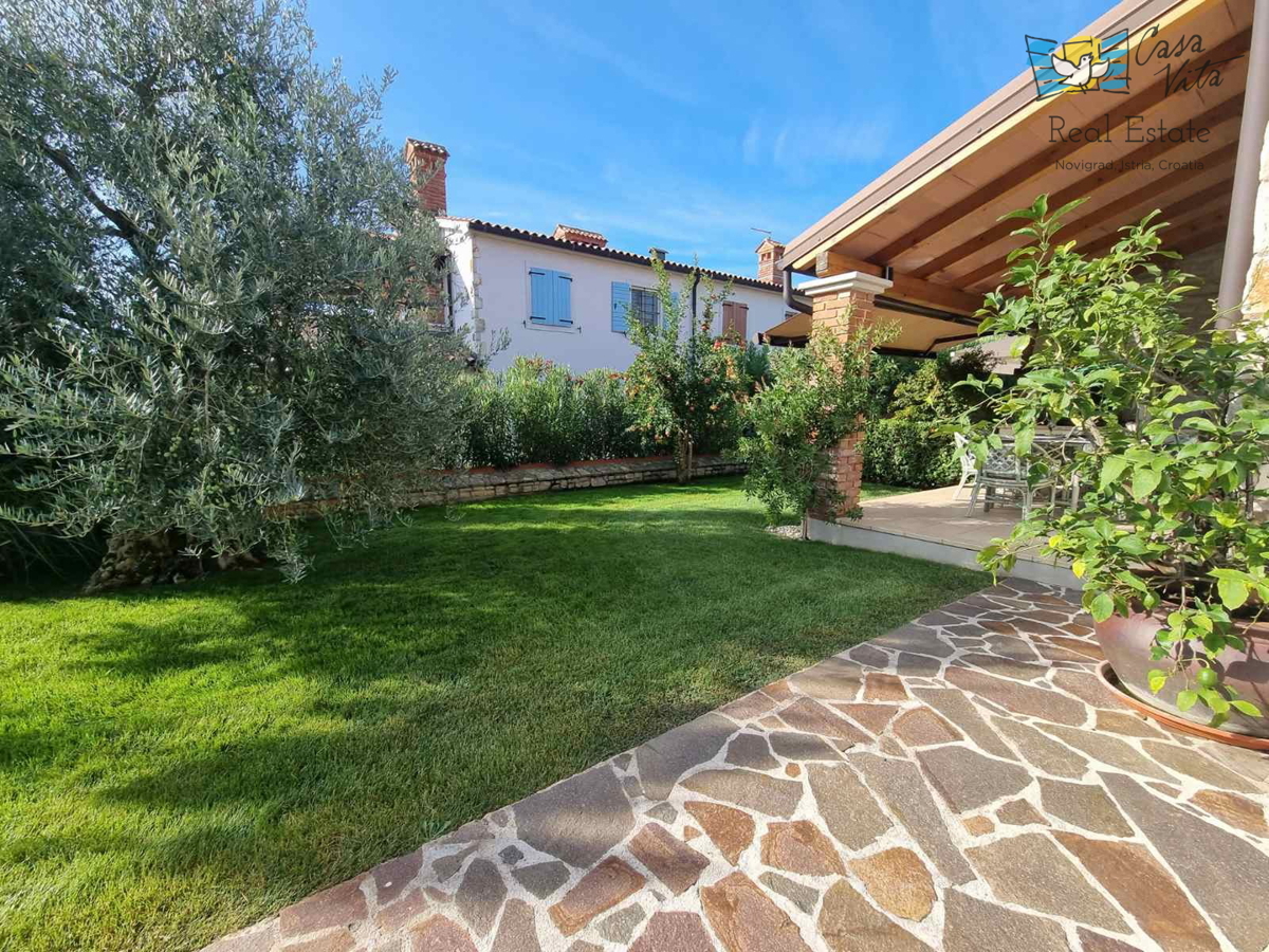 ISTRA, Poreč - Bellissima casa bifamiliare a 1000 m dal mare!