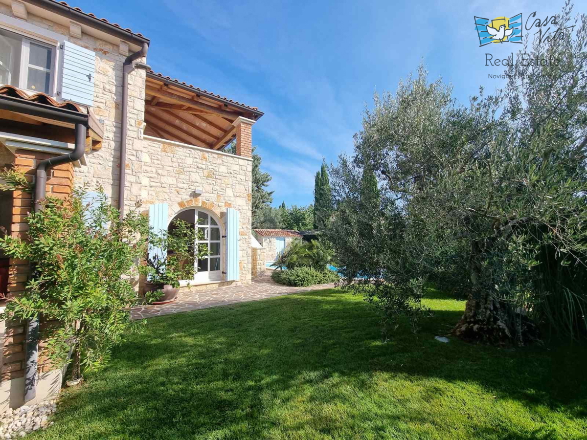 ISTRA, Poreč - Bellissima casa bifamiliare a 1000 m dal mare!