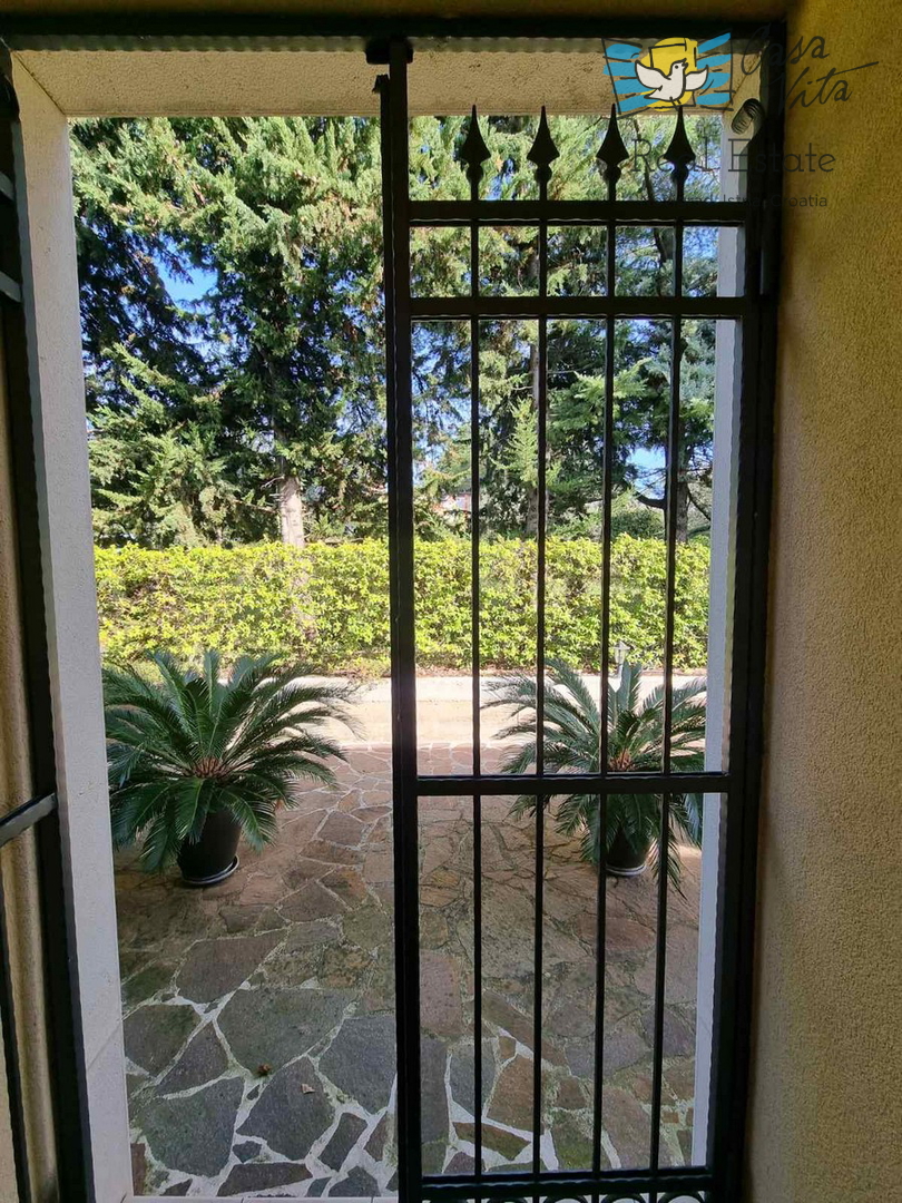 ISTRA, Poreč - Bellissima casa bifamiliare a 1000 m dal mare!