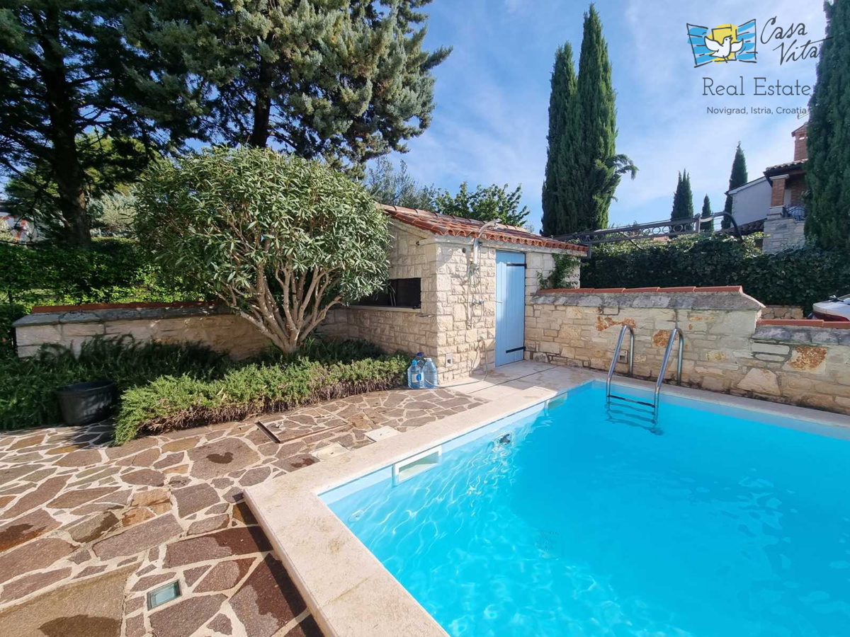 ISTRA, Poreč - Bellissima casa bifamiliare a 1000 m dal mare!