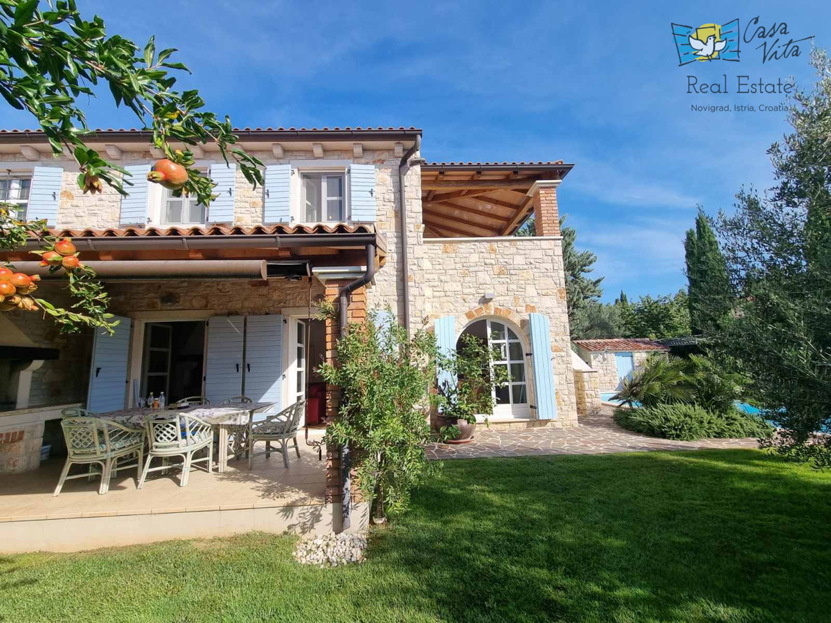 ISTRA, Poreč - Bellissima casa bifamiliare a 1000 m dal mare!