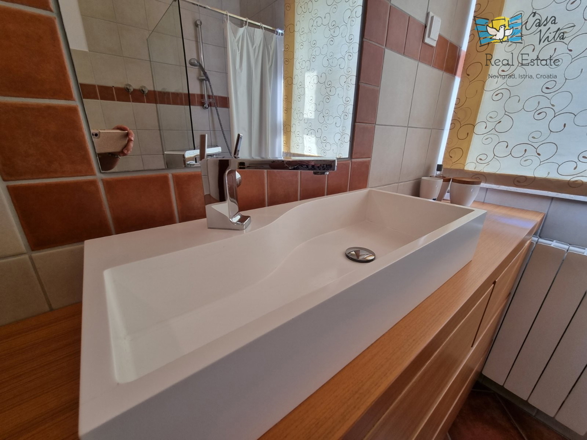 ISTRA, Poreč - Bellissima casa bifamiliare a 1000 m dal mare!