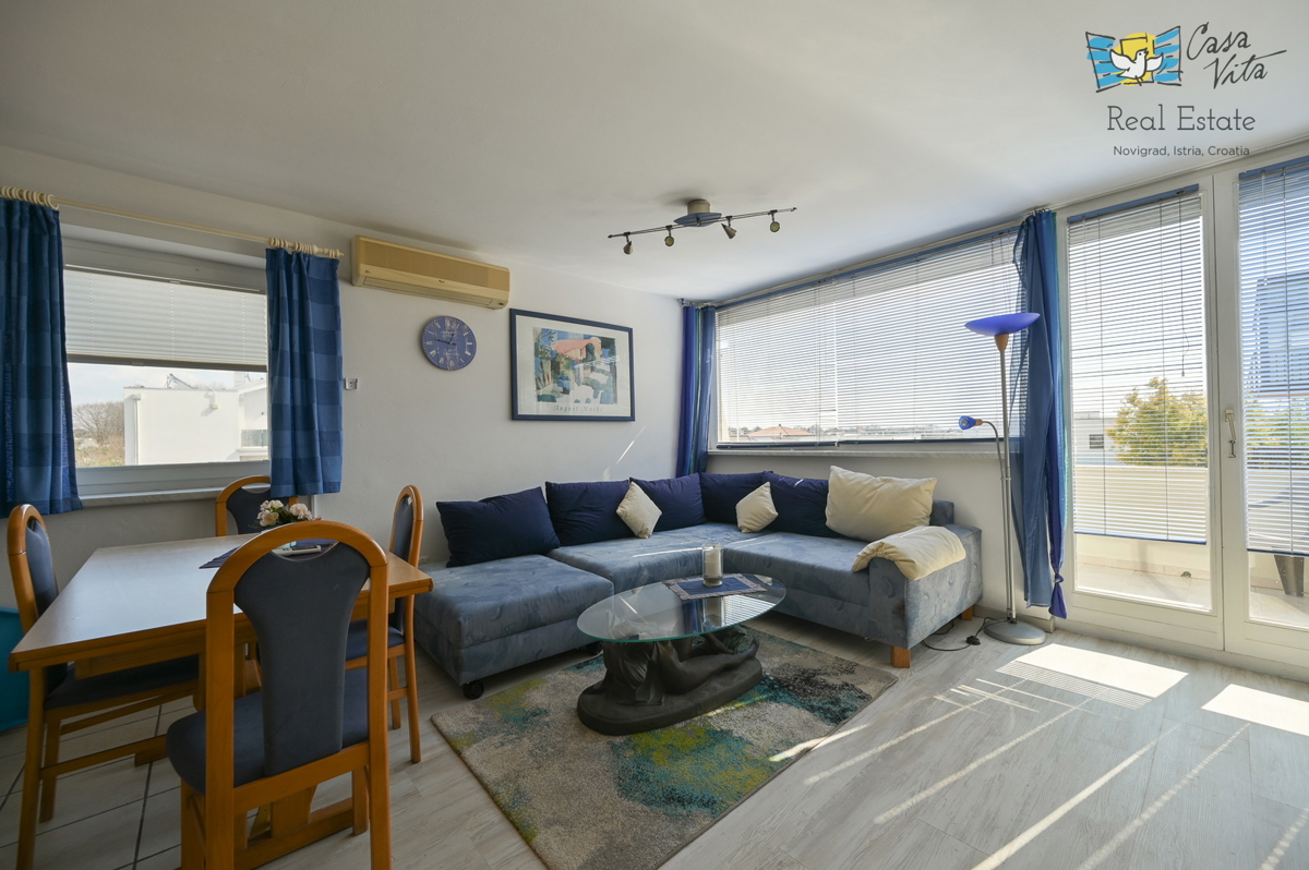 ISTRA, NOVIGRAD - casa a schiera con due appartamenti e garage