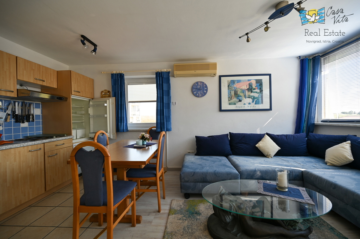 ISTRA, NOVIGRAD - casa a schiera con due appartamenti e garage