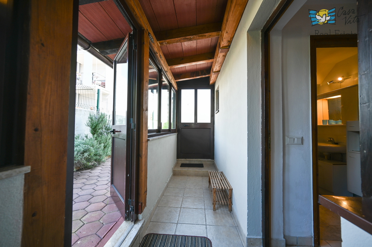 ISTRA, NOVIGRAD - casa a schiera con due appartamenti e garage