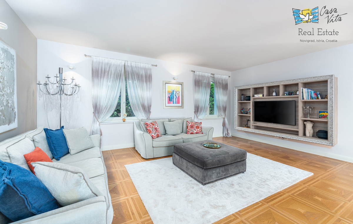 Villa di lusso in una splendida posizione con vista panoramica sul mare!