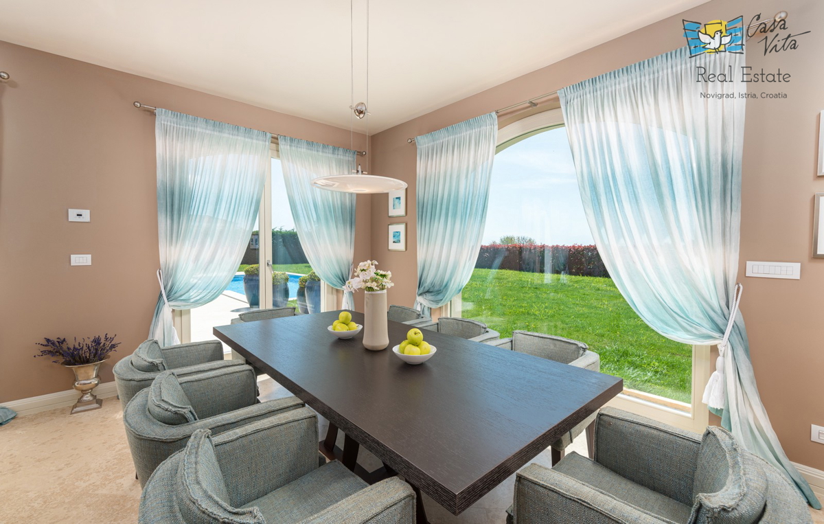 Villa di lusso in una splendida posizione con vista panoramica sul mare!