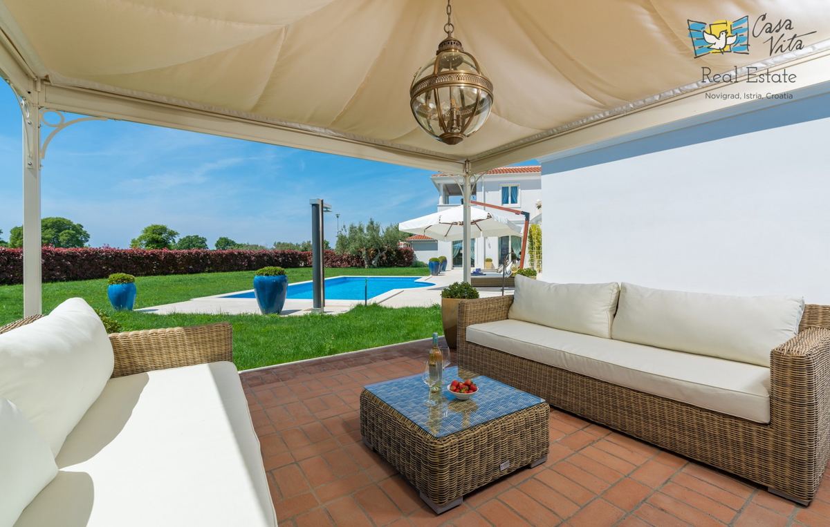 Villa di lusso in una splendida posizione con vista panoramica sul mare!