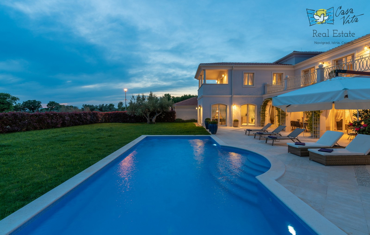 Villa di lusso in una splendida posizione con vista panoramica sul mare!