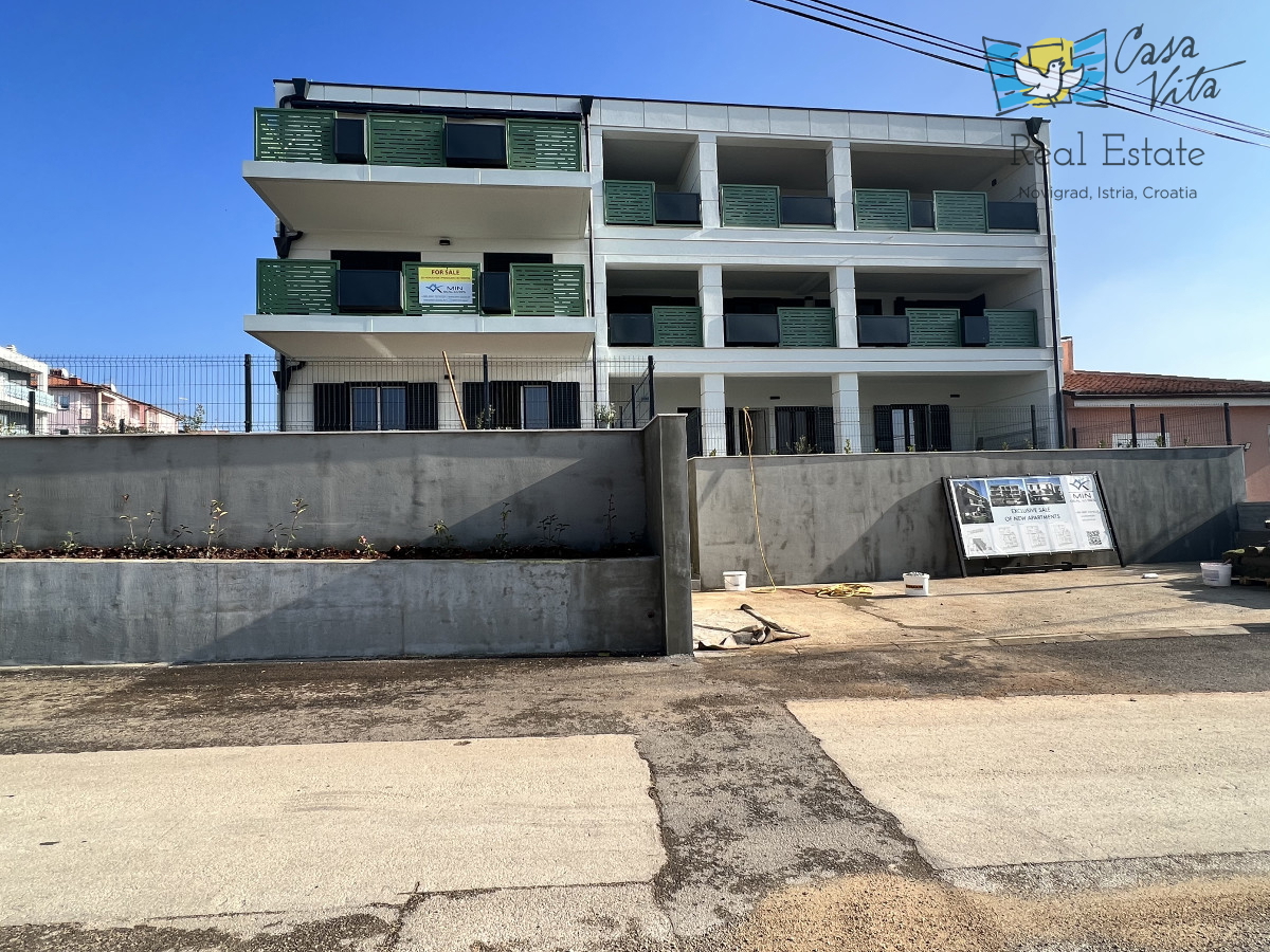 Appartamento bello e spazioso al piano terra di un edificio nuovo - Cittanova!