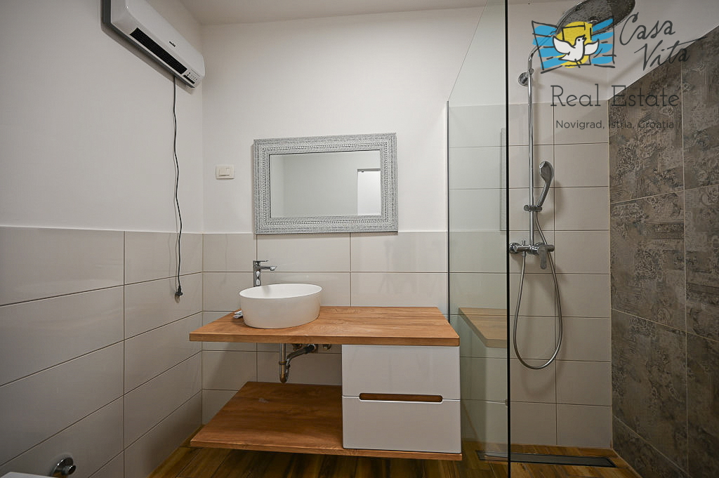 ISTRA, POREČ - Casa con piscina e vista mozzafiato sul mare!