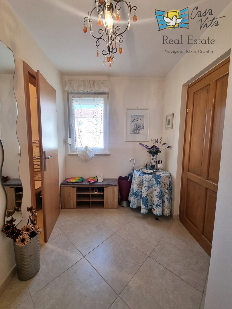 ISTRA, NOVIGRAD - Appartamento con due camere da letto e bella vista sul mare!