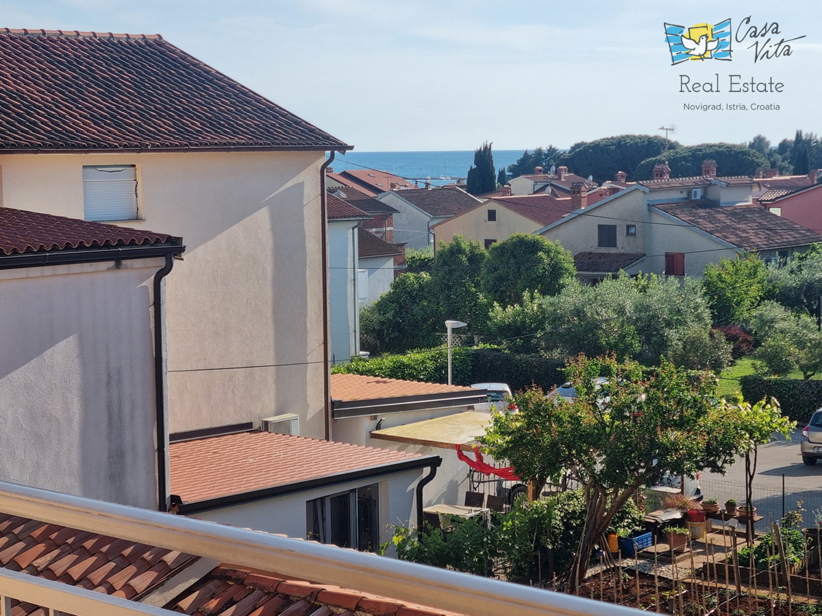 ISTRA, NOVIGRAD - Appartamento con due camere da letto e bella vista sul mare!