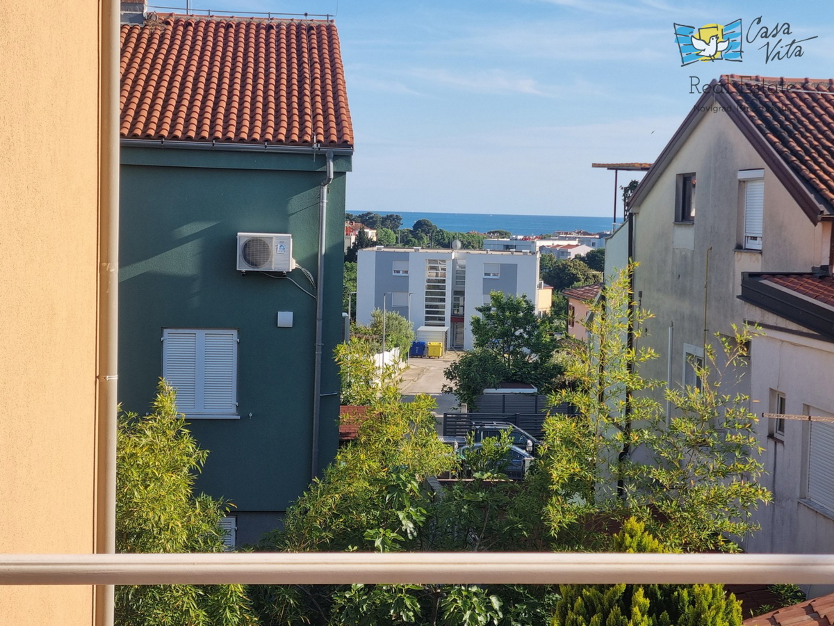 ISTRA, NOVIGRAD - Appartamento con due camere da letto e bella vista sul mare!