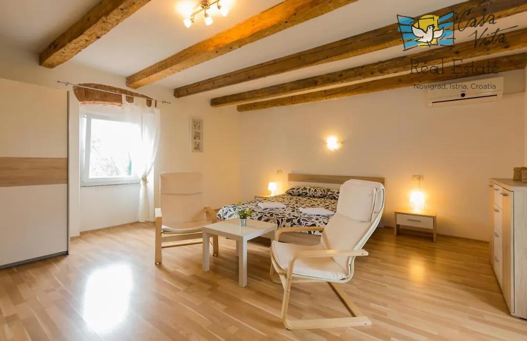 ISTRA, PULA - Casa in pietra con piscina