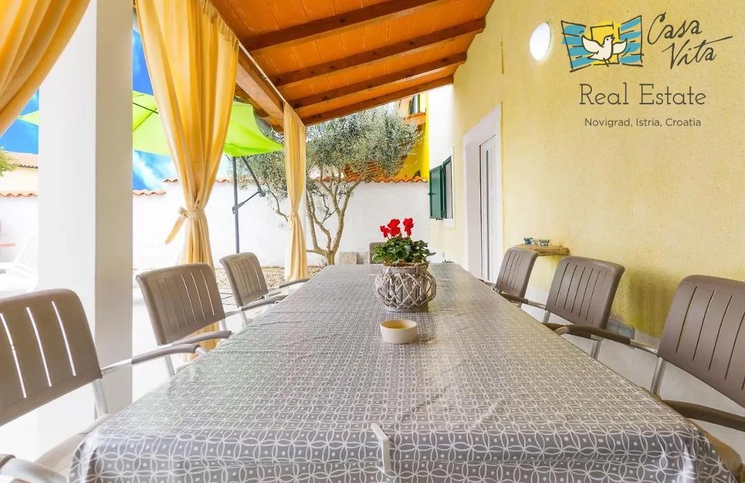 ISTRA, PULA - Casa in pietra con piscina