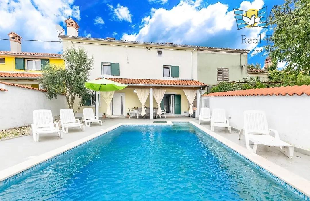 ISTRA, PULA - Casa in pietra con piscina