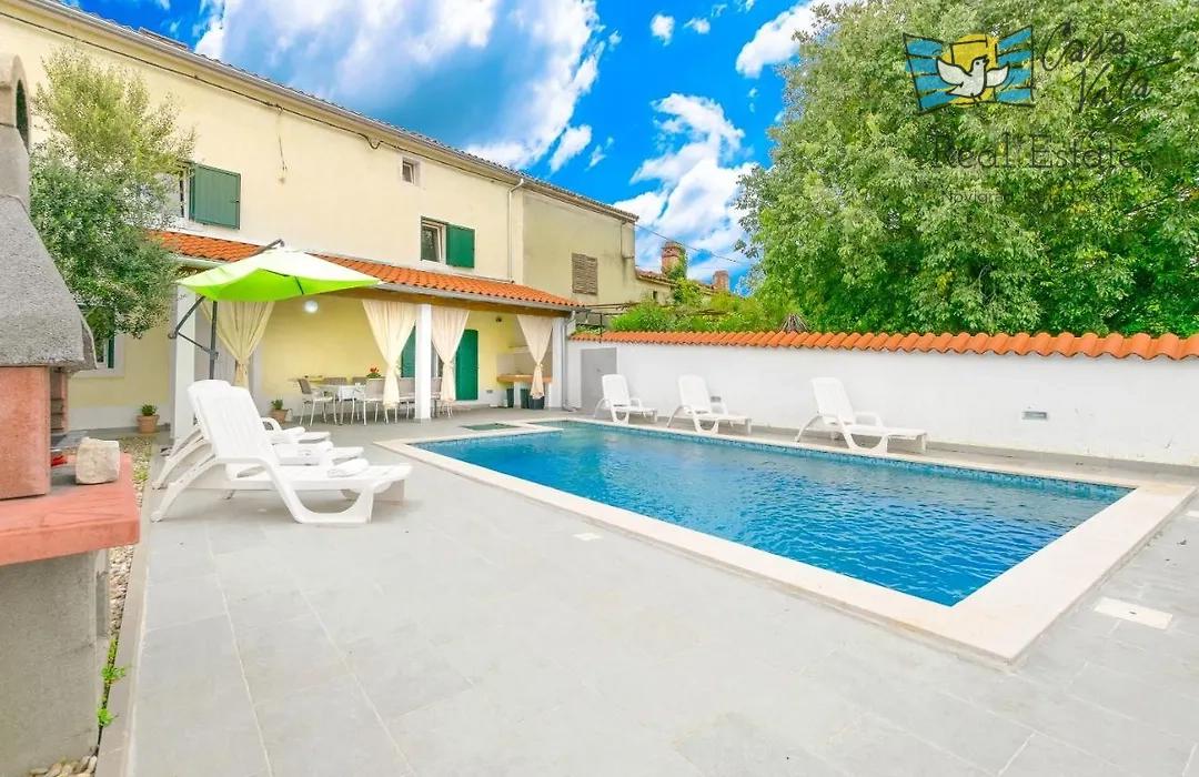 ISTRA, PULA - Casa in pietra con piscina