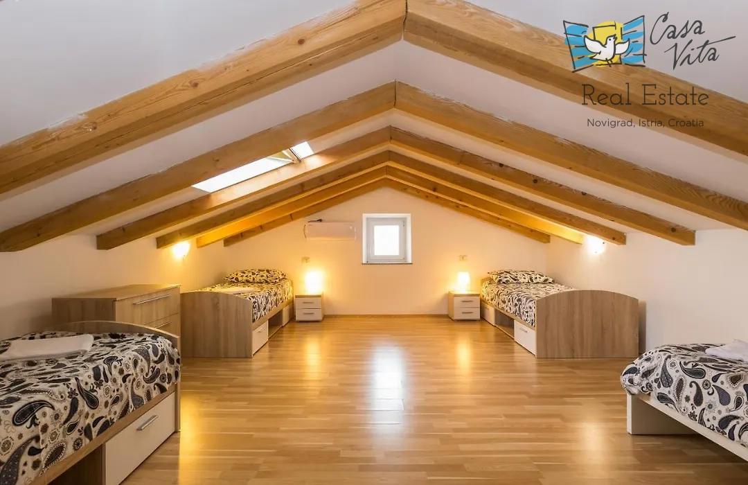 ISTRA, PULA - Casa in pietra con piscina