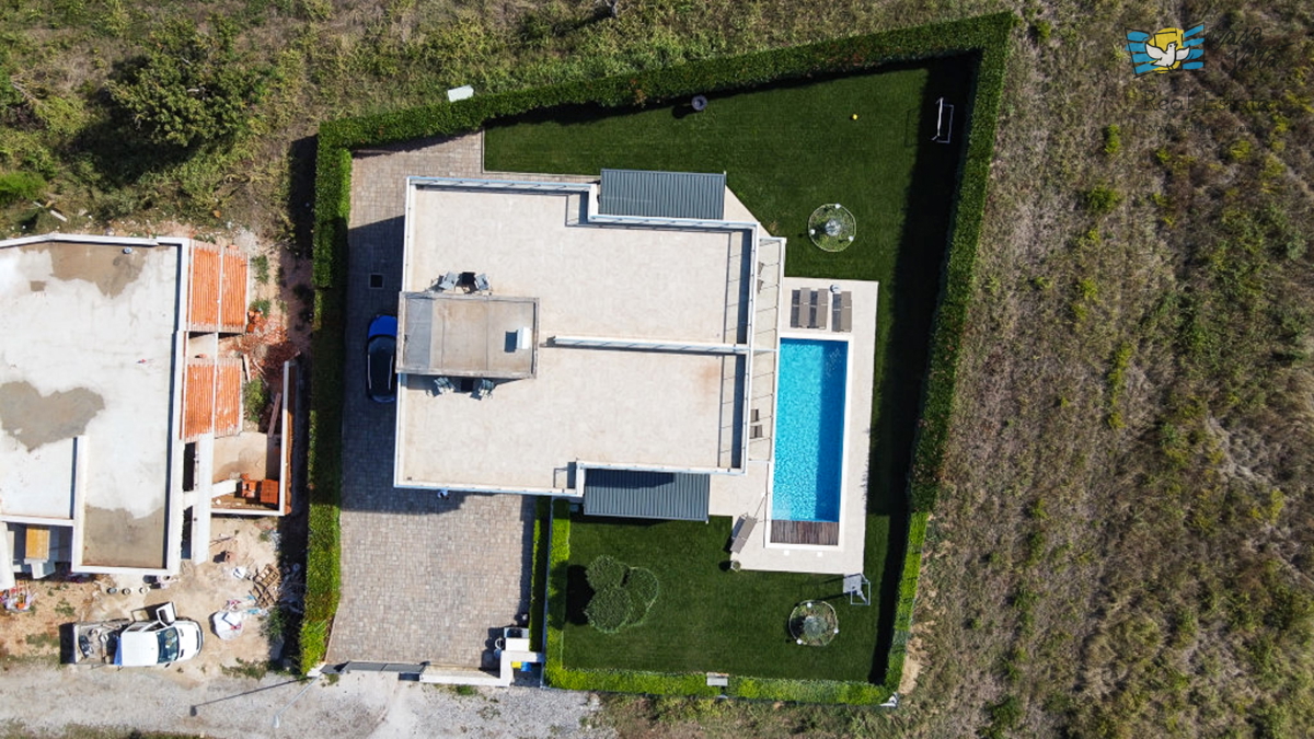 Bella casa con vista panoramica sul mare e sulla città di Cittanova - 500 metri dal mare!