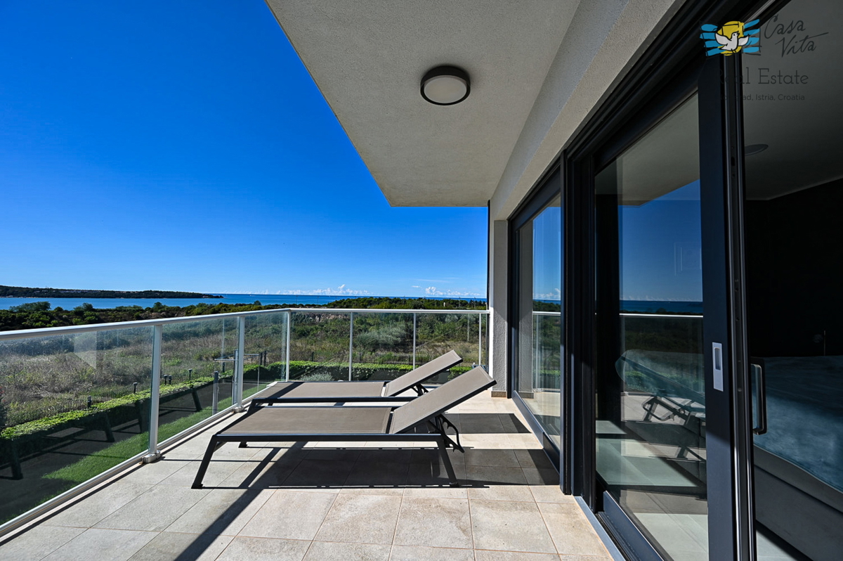 Bella casa con vista panoramica sul mare e sulla città di Cittanova - 500 metri dal mare!