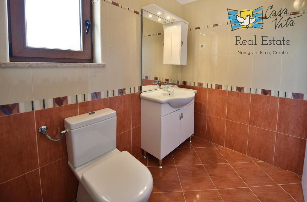 Istria, Parenzo - Casa indipendente a 12 km dal mare e dal centro di Parenzo!