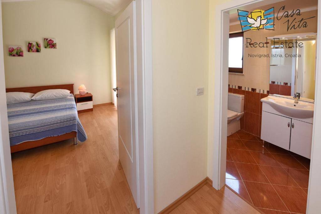 Istria, Parenzo - Casa indipendente a 12 km dal mare e dal centro di Parenzo!